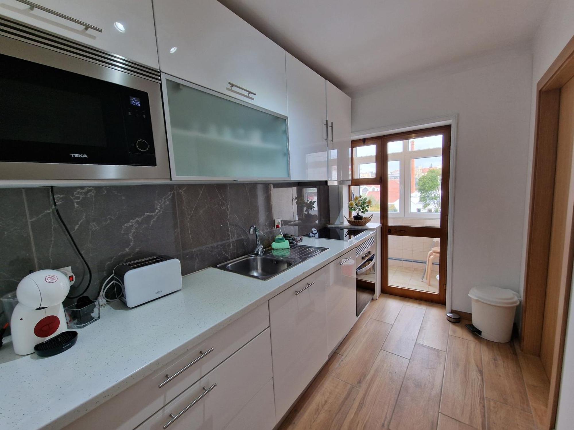 Cozy With Terrace, Air Cond, Free Parking, By With Lda Apartment Porto