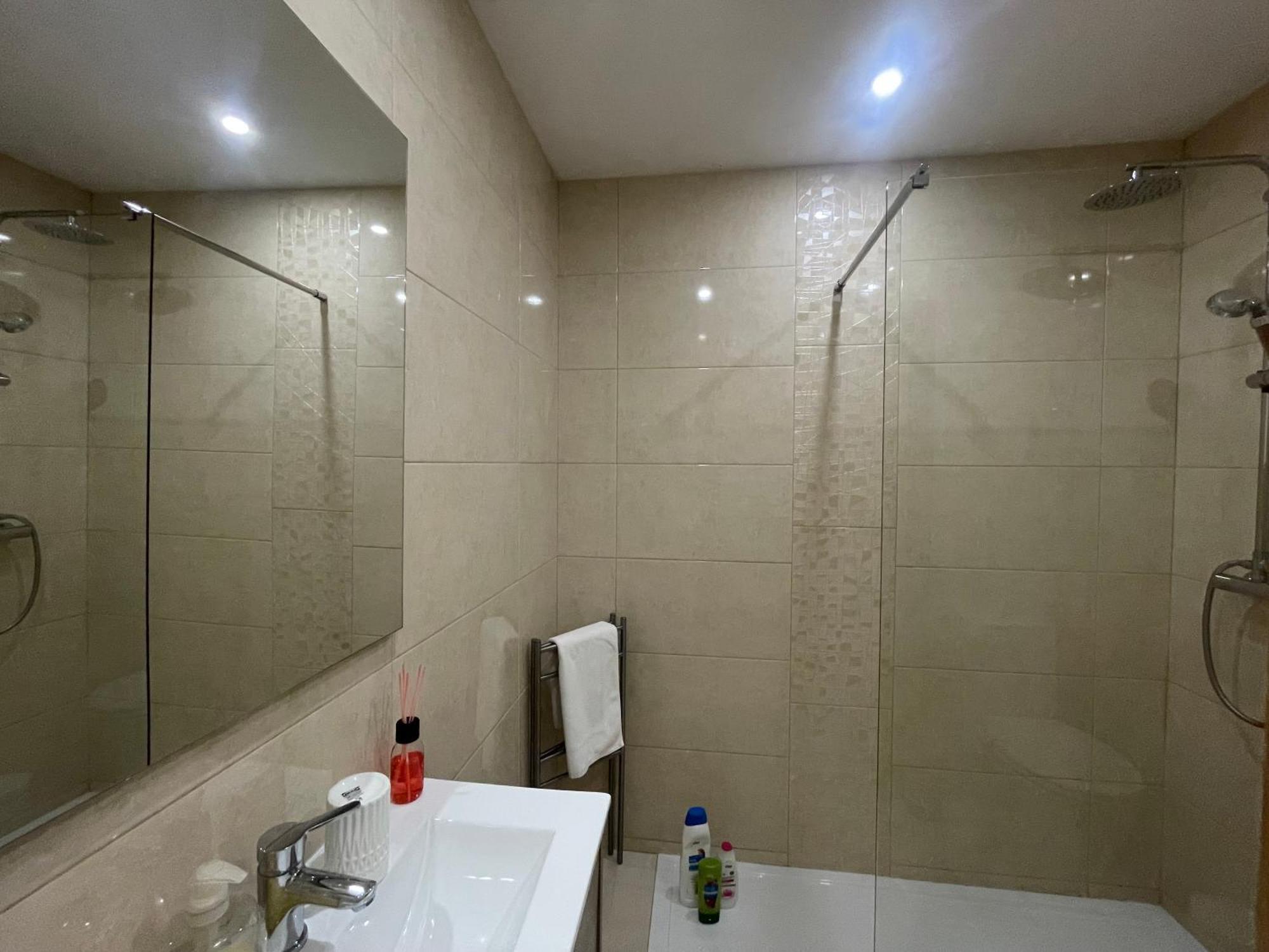 Cozy With Terrace, Air Cond, Free Parking, By With Lda Apartment